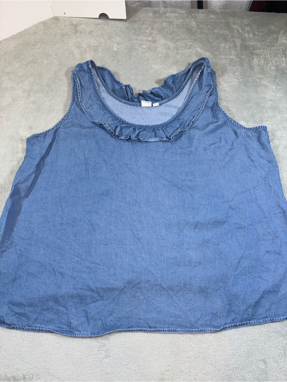 GAP Blue Chambray Denim Ruffle Neck Sleeveless Tank Top XXL